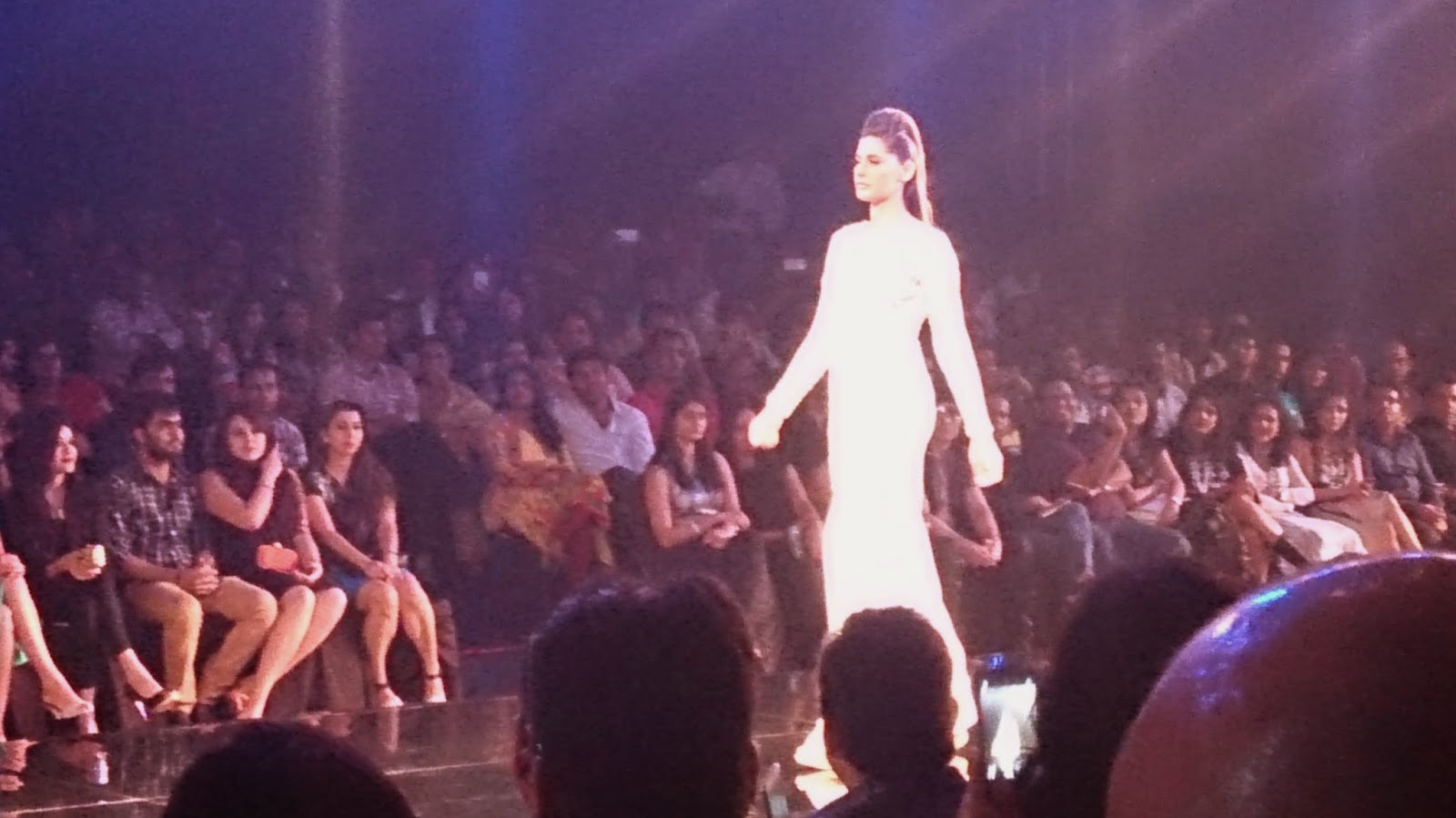 BLENDERS PRIDE FASHION10